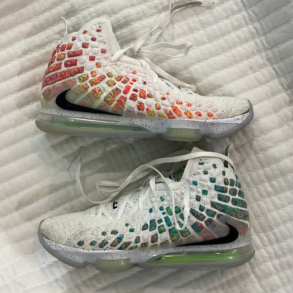 Lebron James nike XVII Shoes